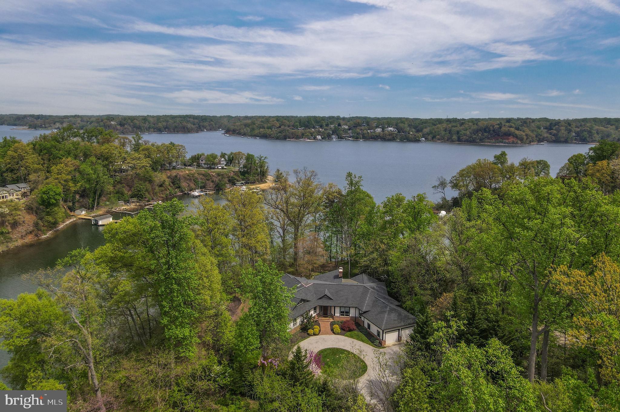 RIVER WATCH - Residential
