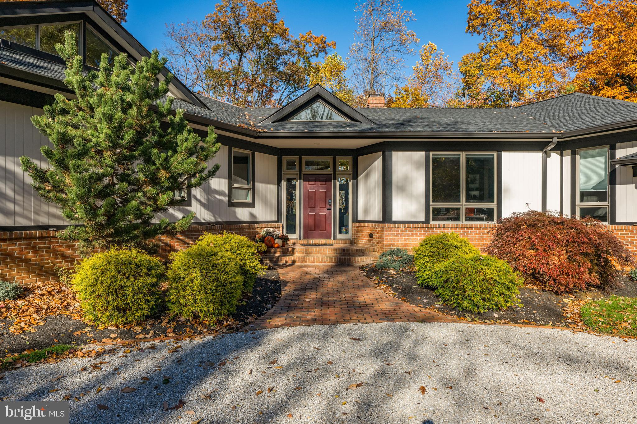 RIVER WATCH - Residential