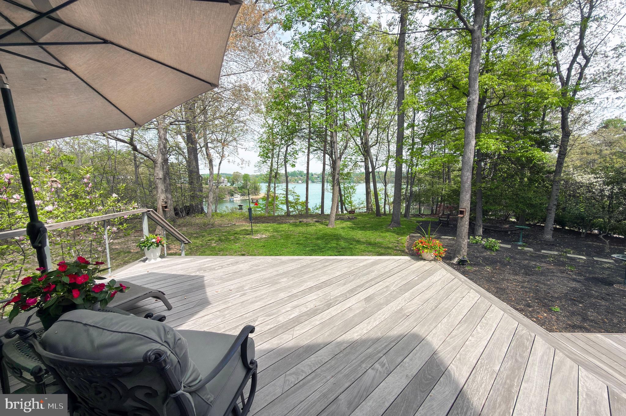 RIVER WATCH - Residential