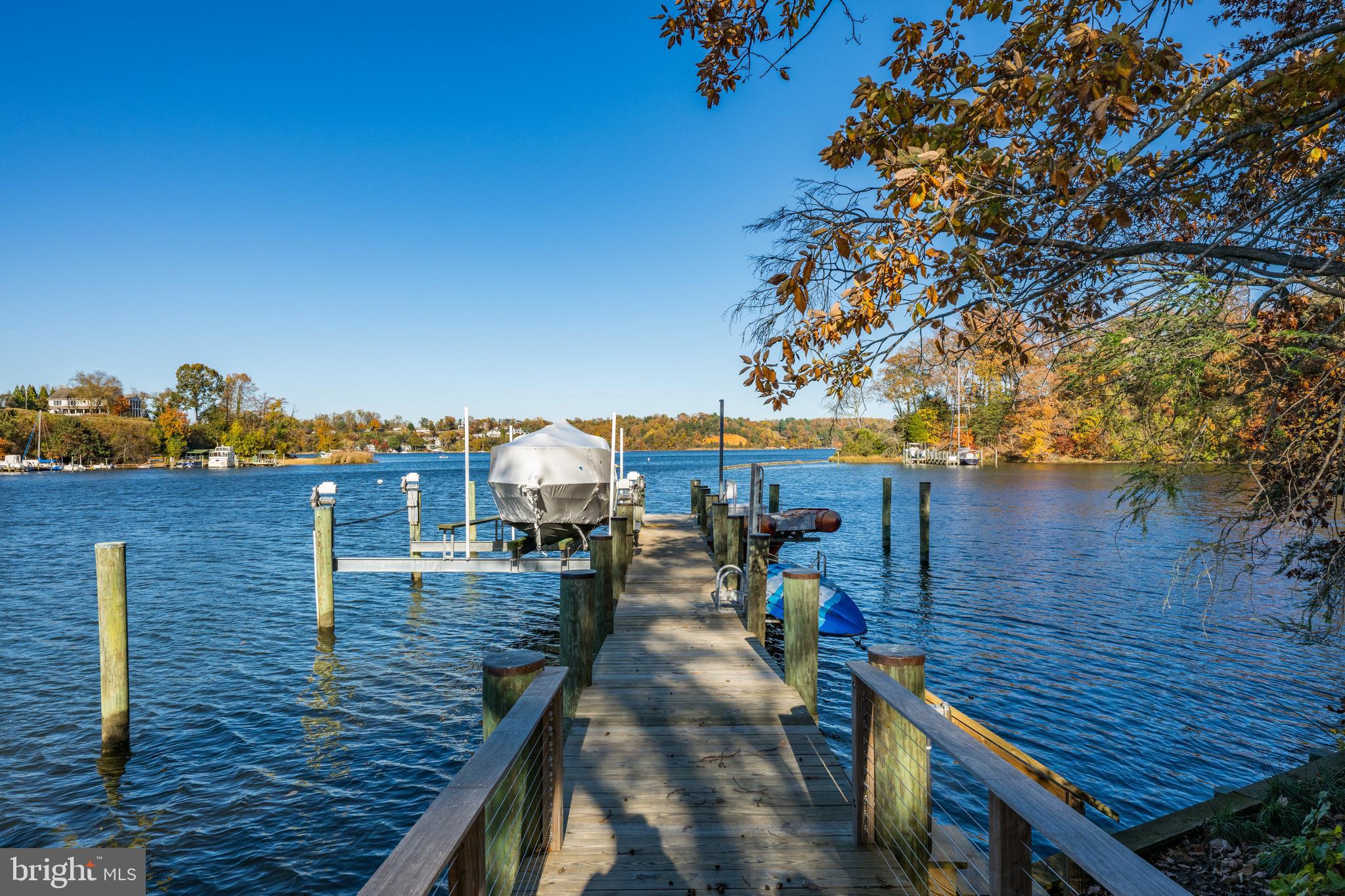 RIVER WATCH - Residential