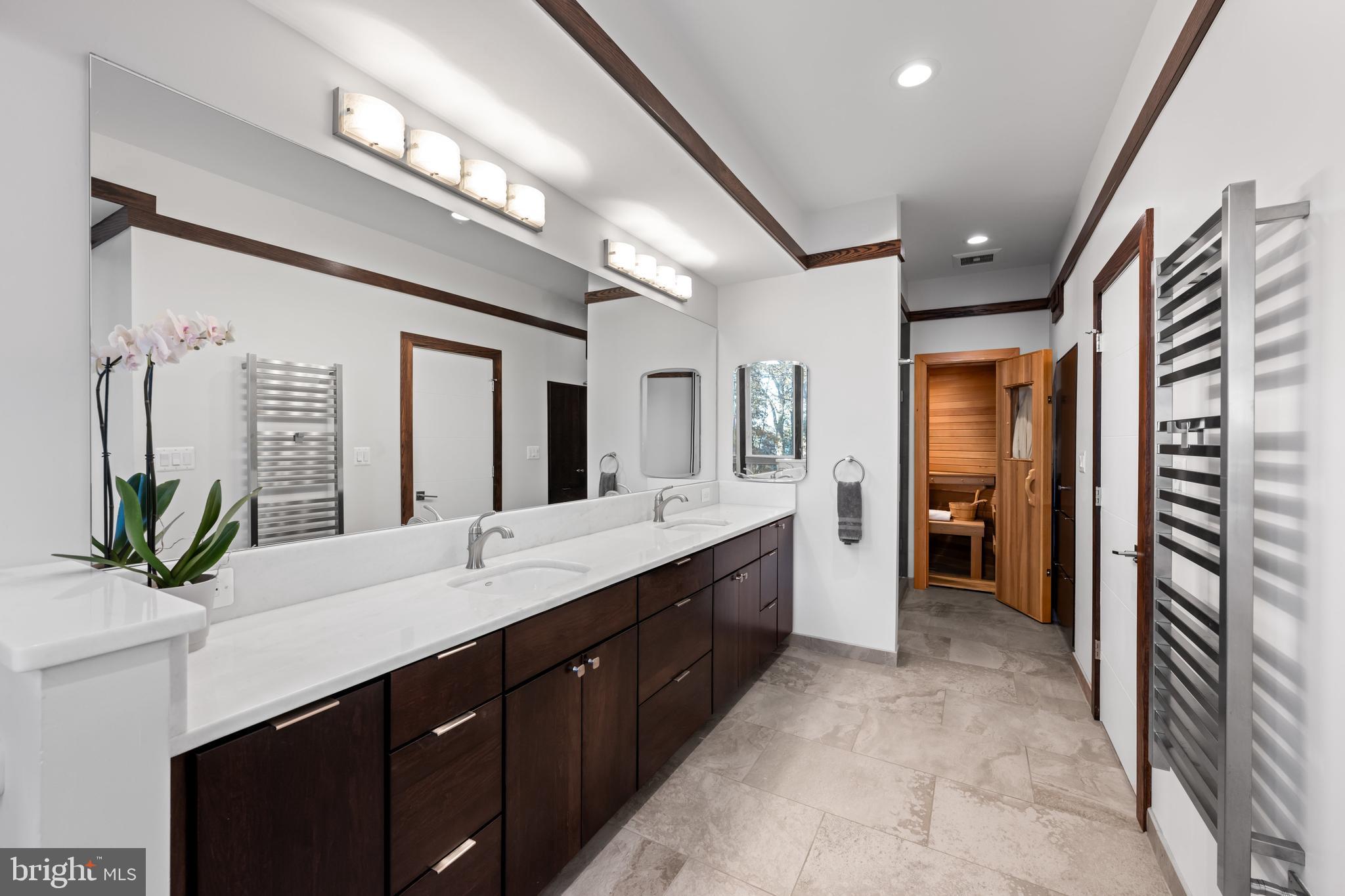 RIVER WATCH - Residential