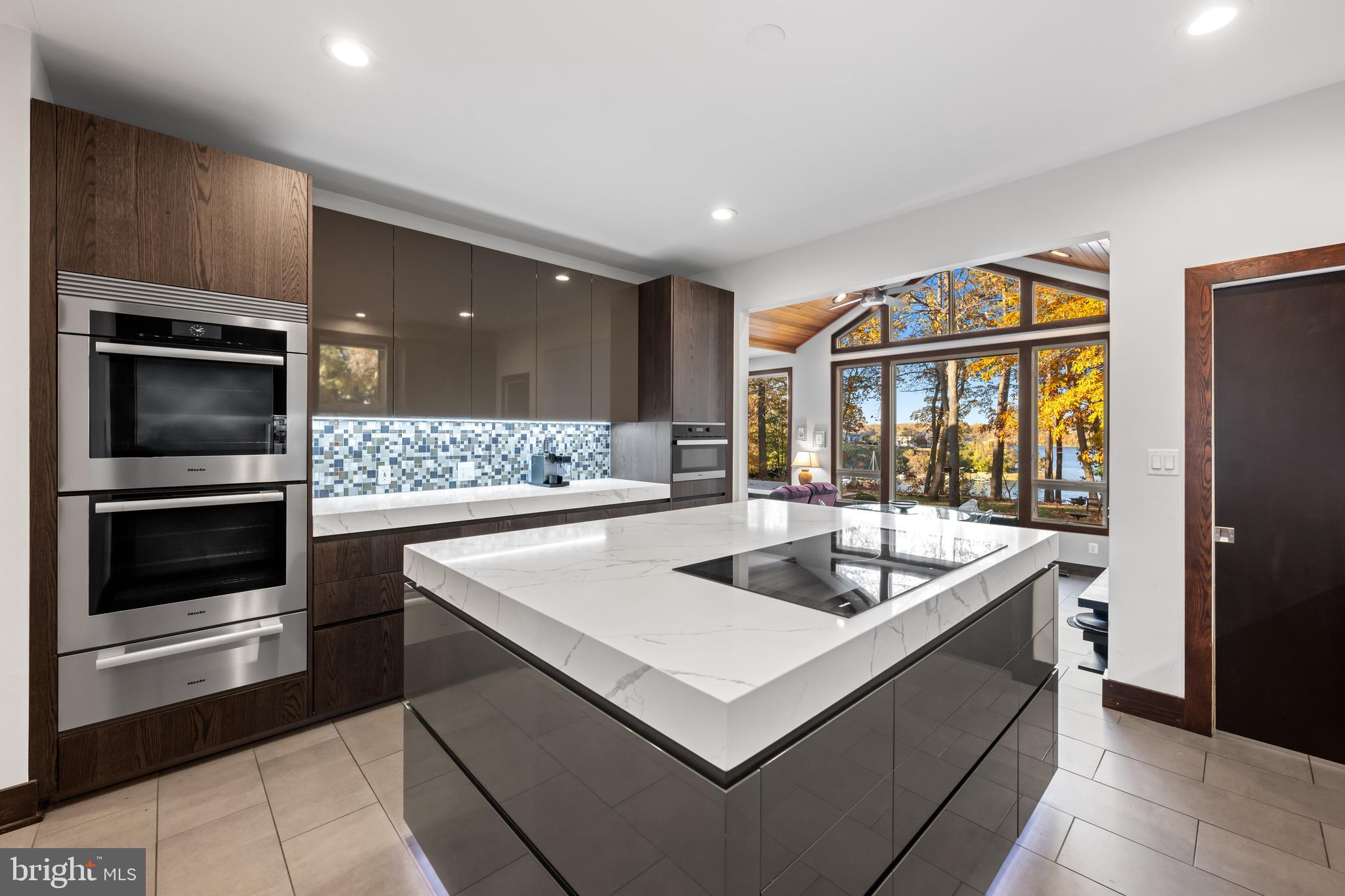 RIVER WATCH - Residential