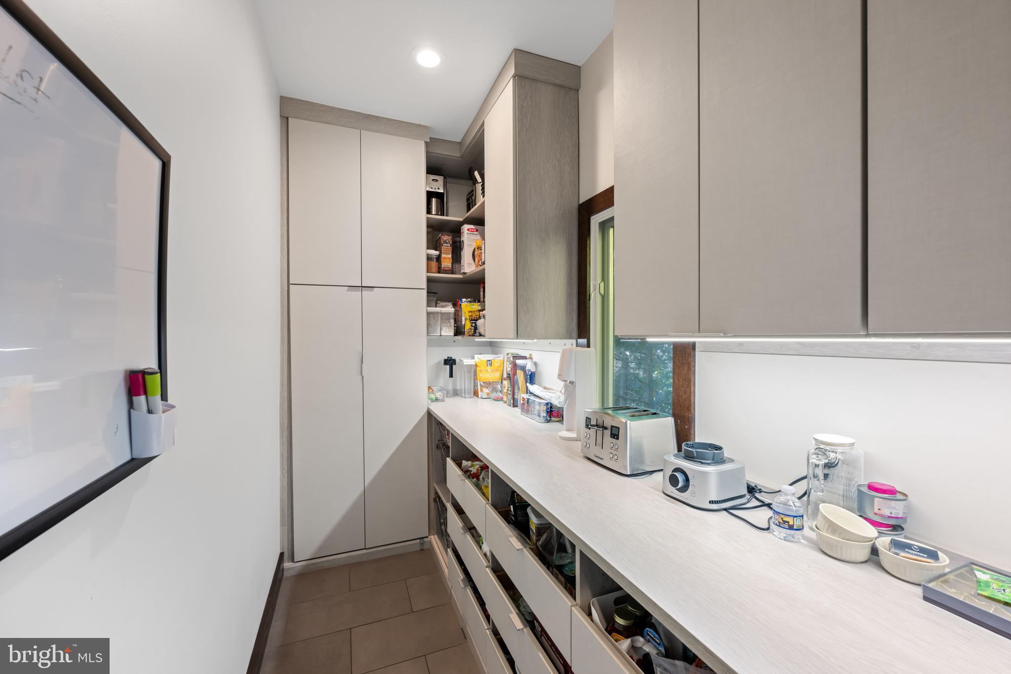 RIVER WATCH - Residential