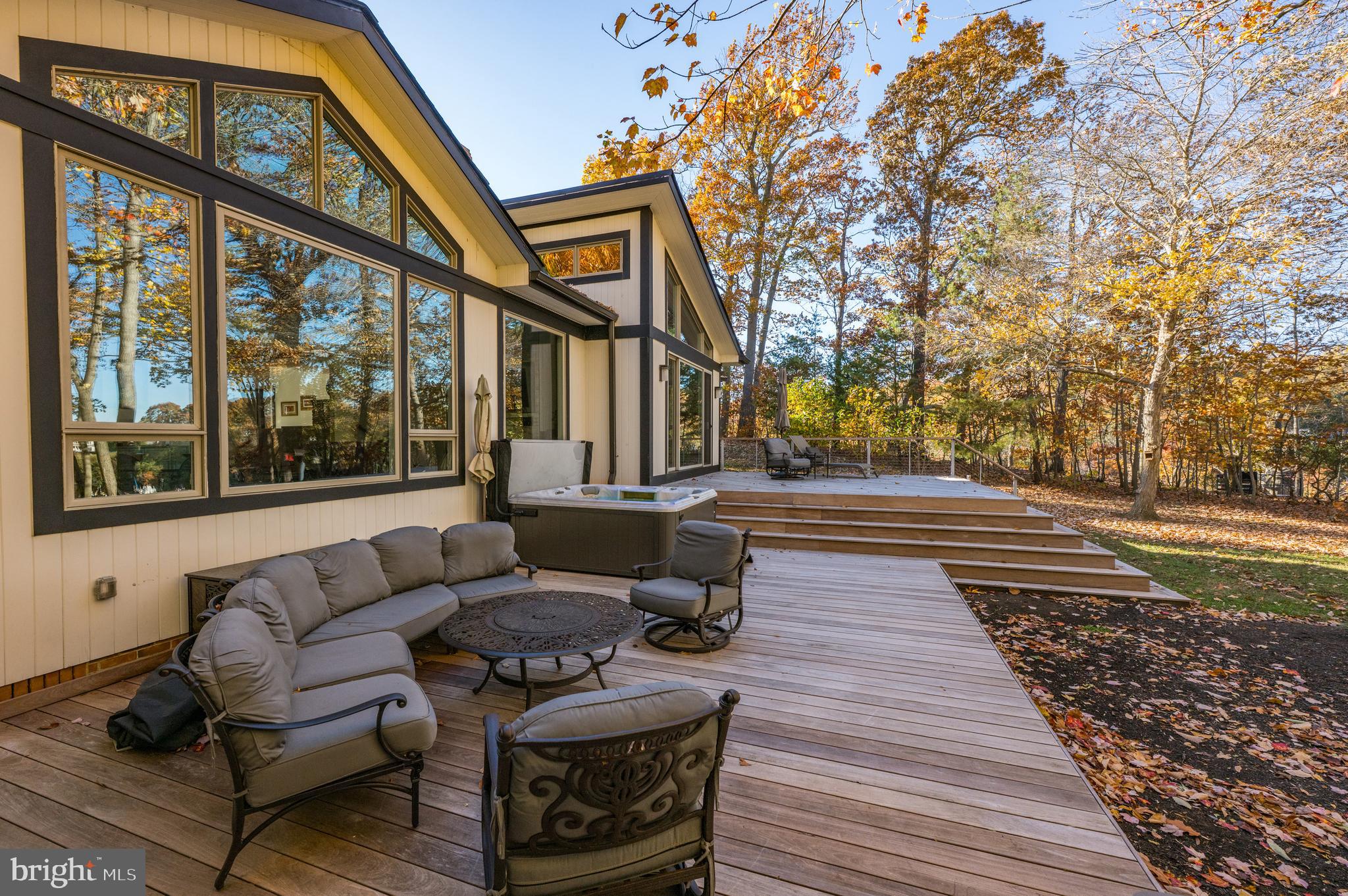 RIVER WATCH - Residential