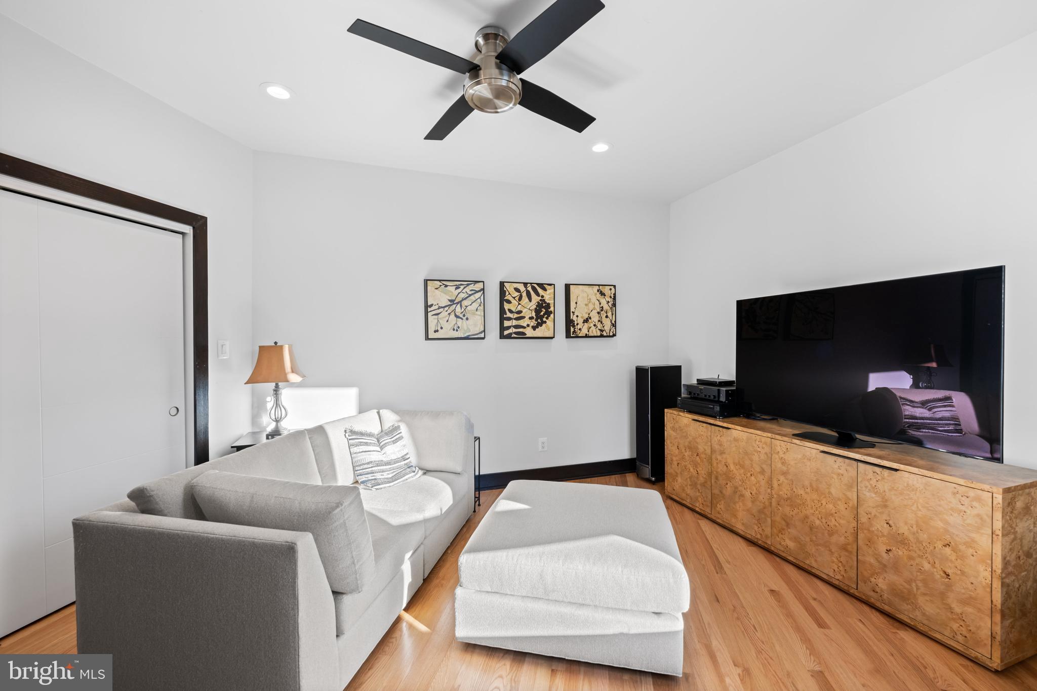 RIVER WATCH - Residential