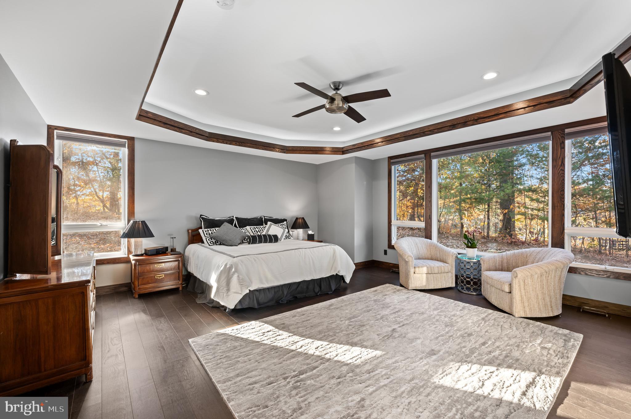 RIVER WATCH - Residential