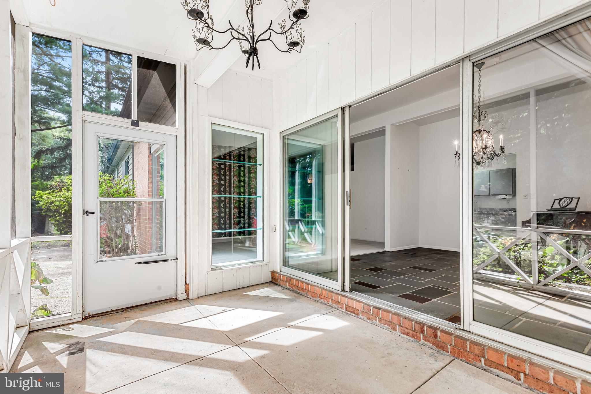 PIKESVILLE - Residential