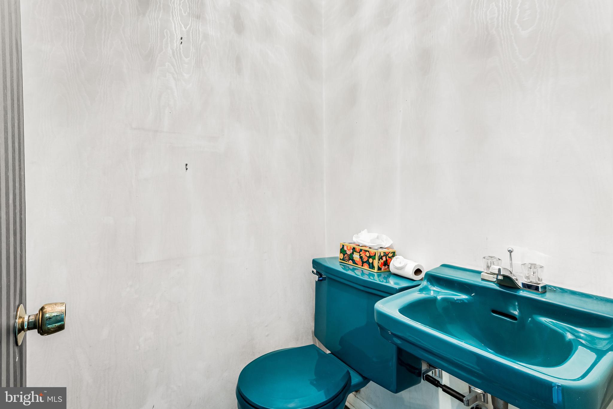 PIKESVILLE - Residential