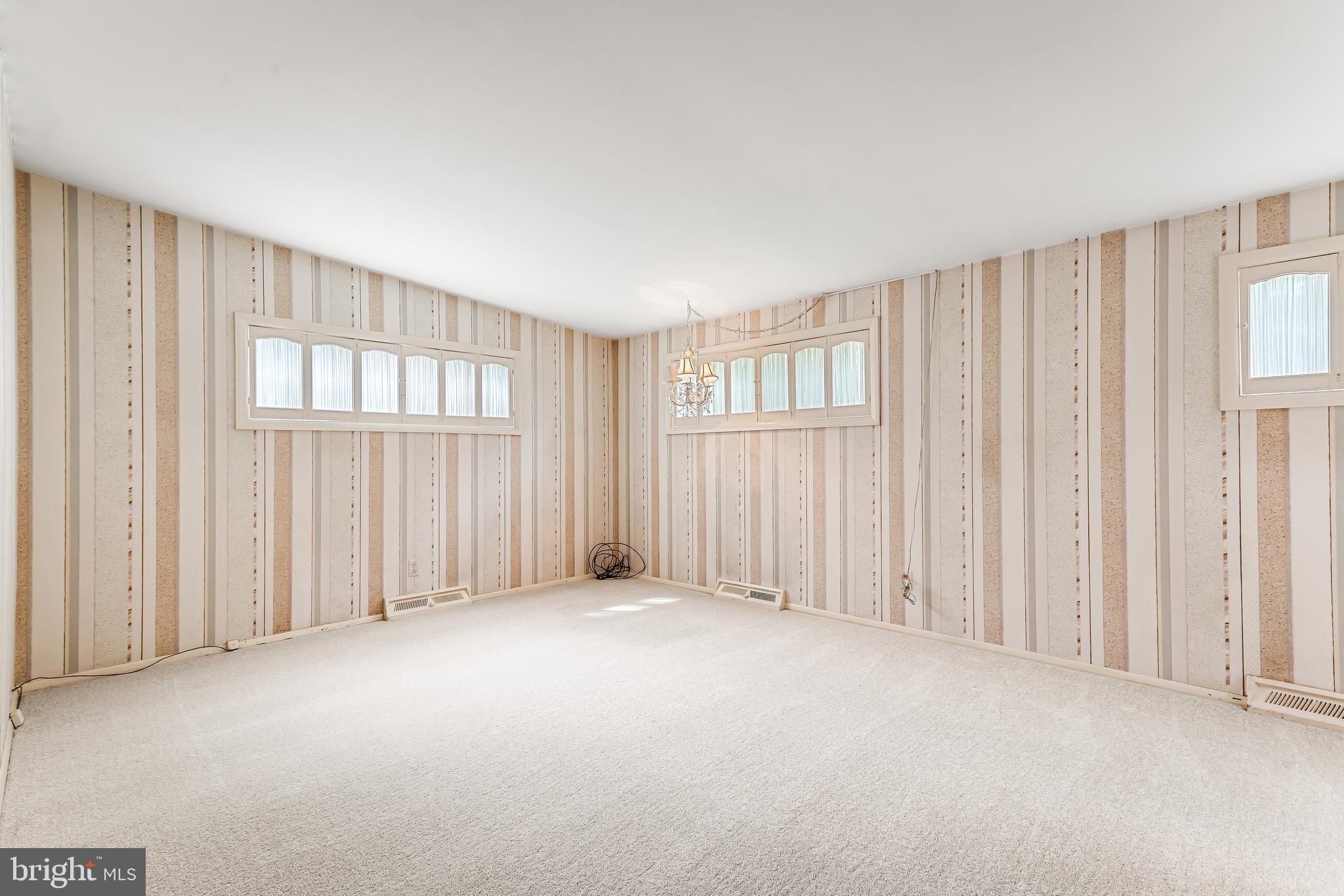 PIKESVILLE - Residential