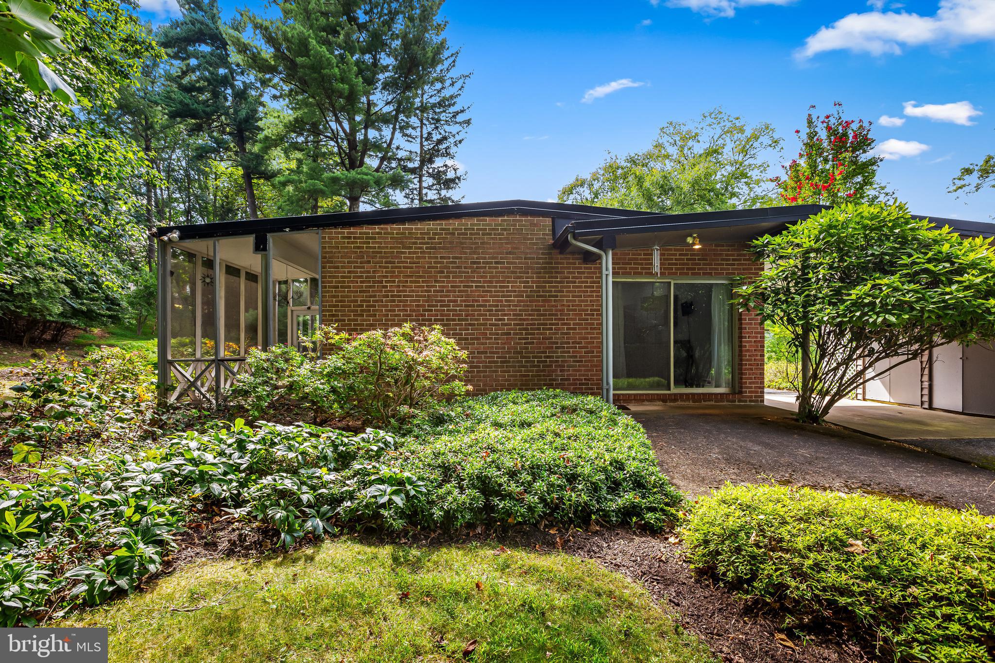 PIKESVILLE - Residential