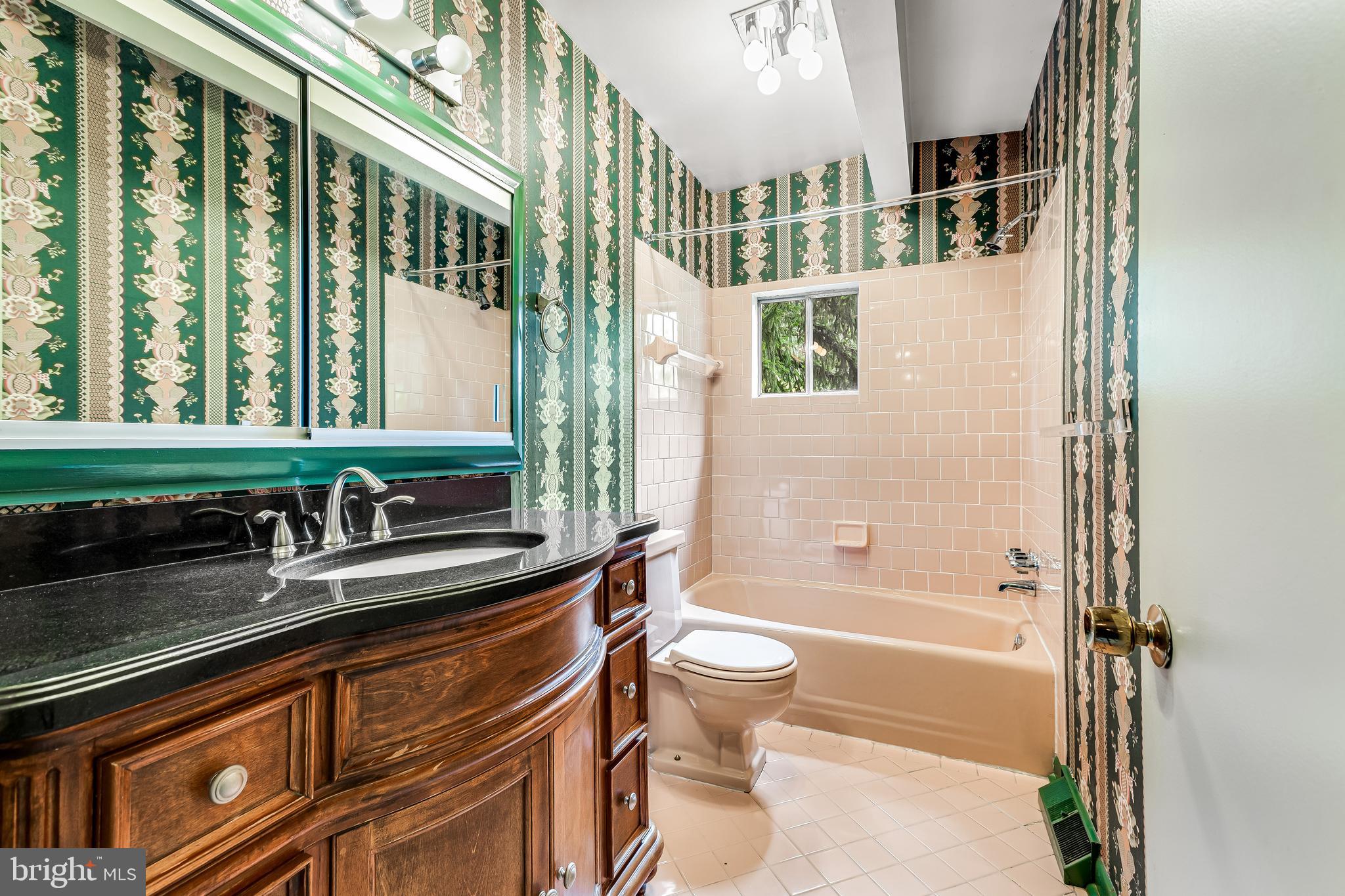 PIKESVILLE - Residential