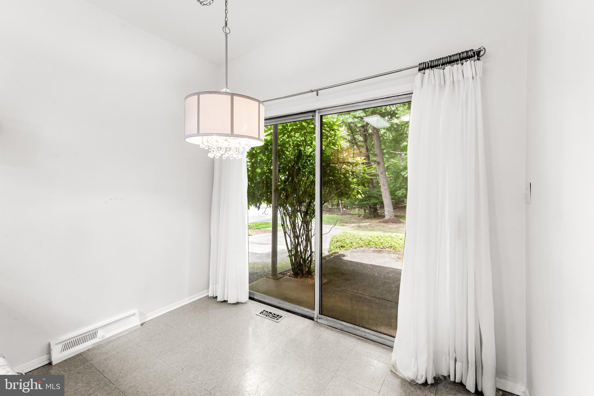 PIKESVILLE - Residential