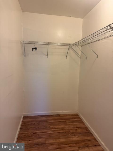 WHISPERING WOODS - Residential Lease