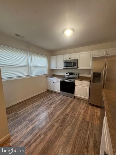 WHISPERING WOODS - Residential Lease