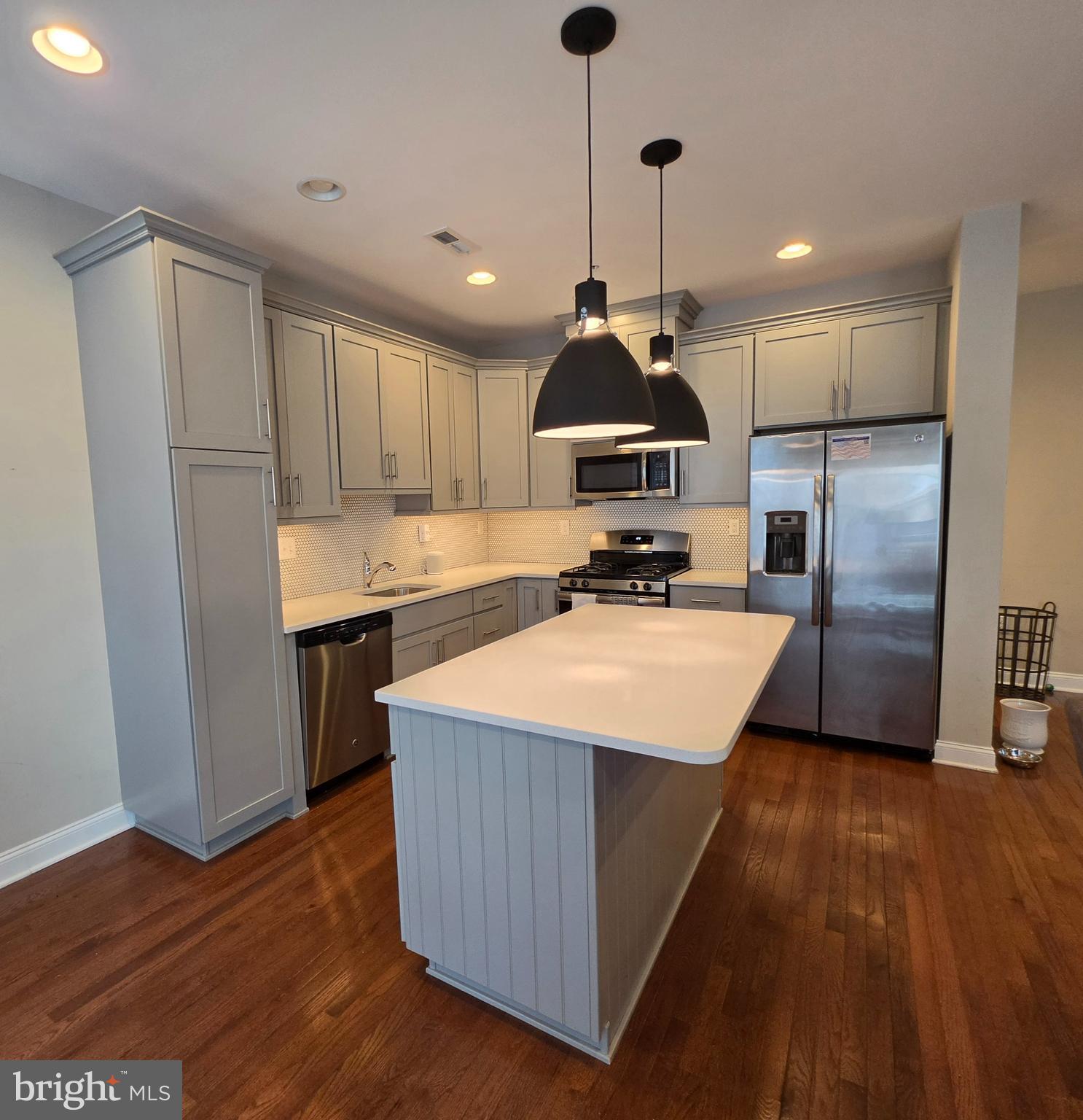 32 N CANNON AVENUE