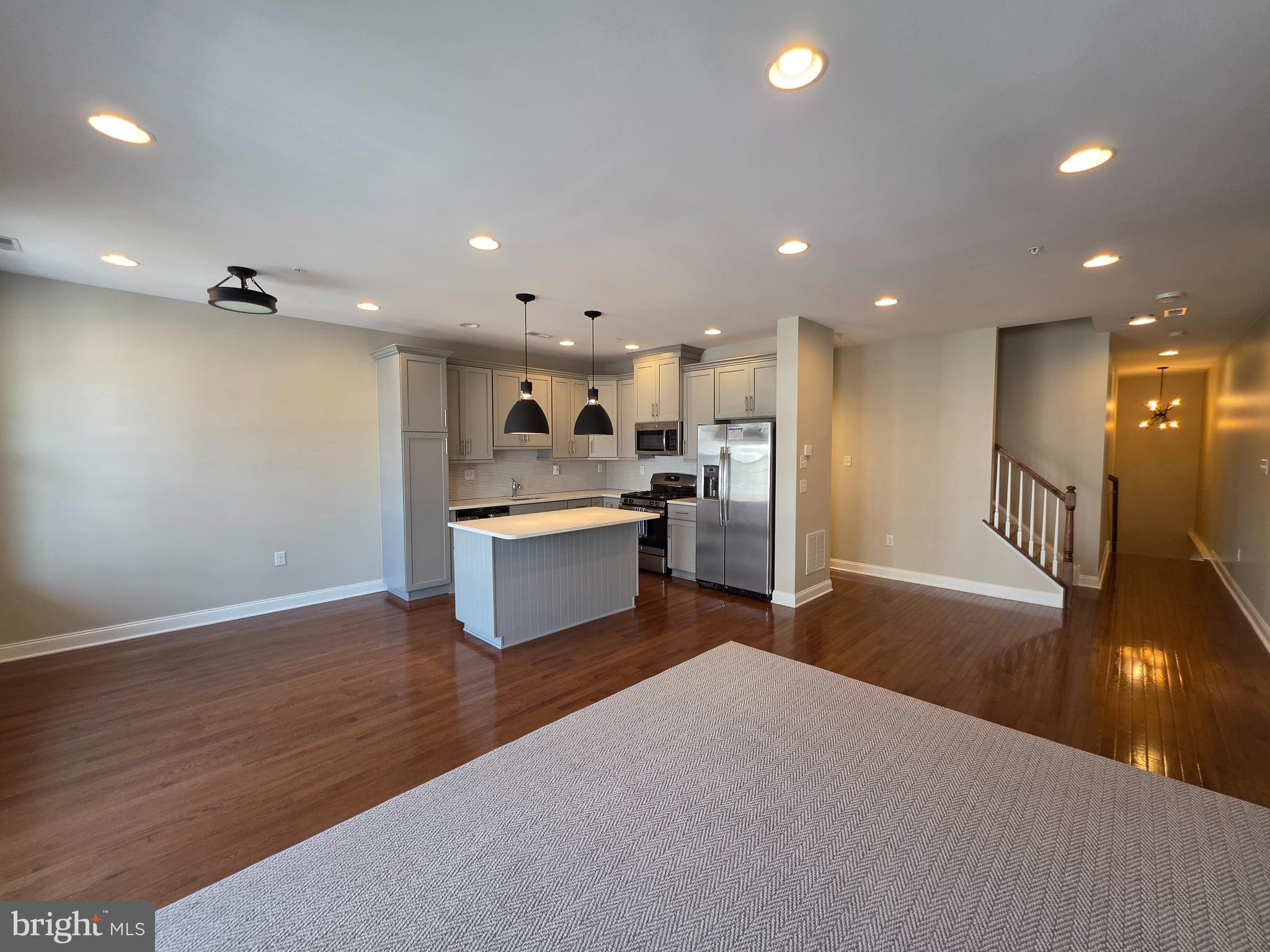 32 N CANNON AVENUE