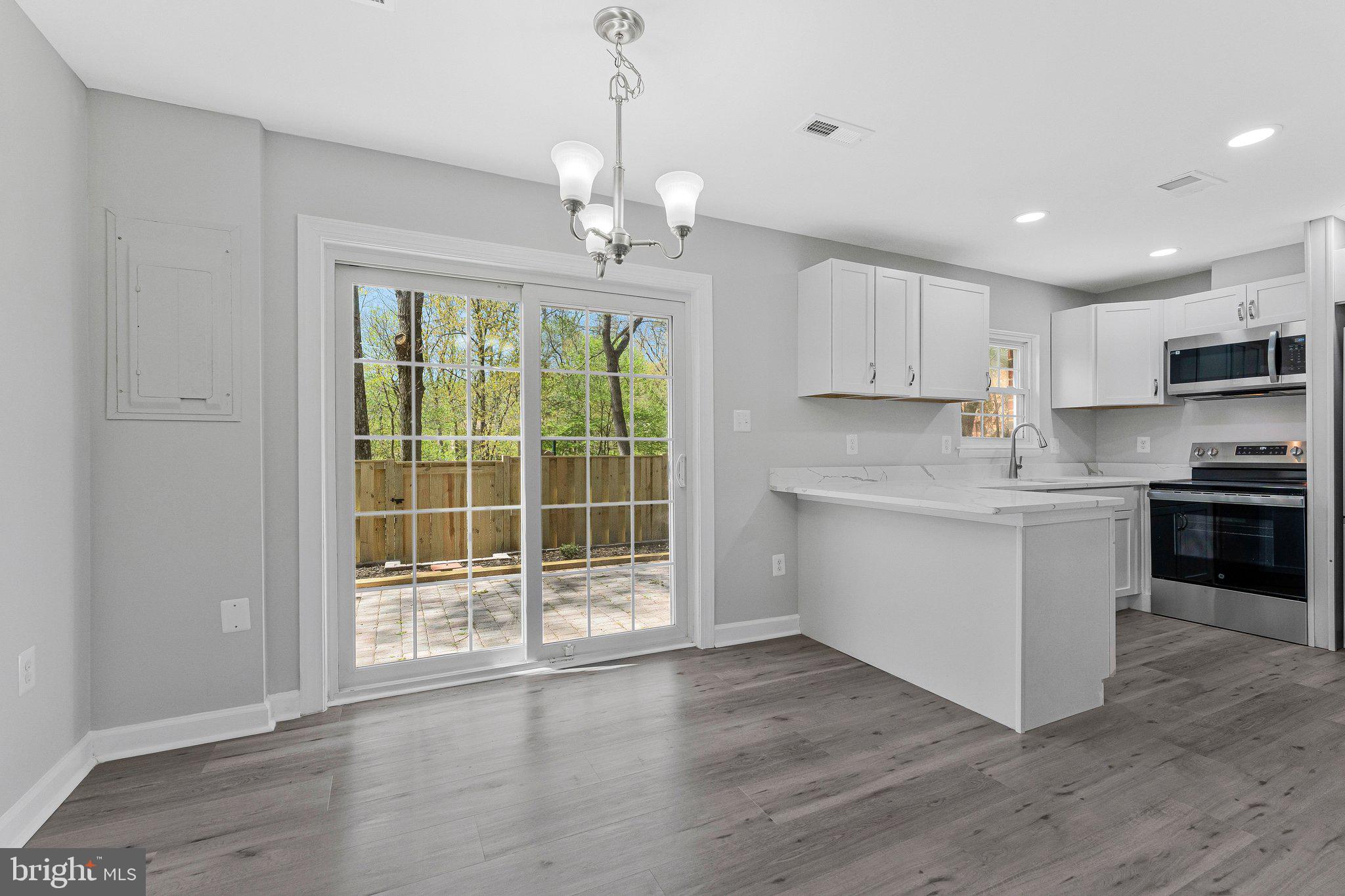 SADDLER OAKS - Residential