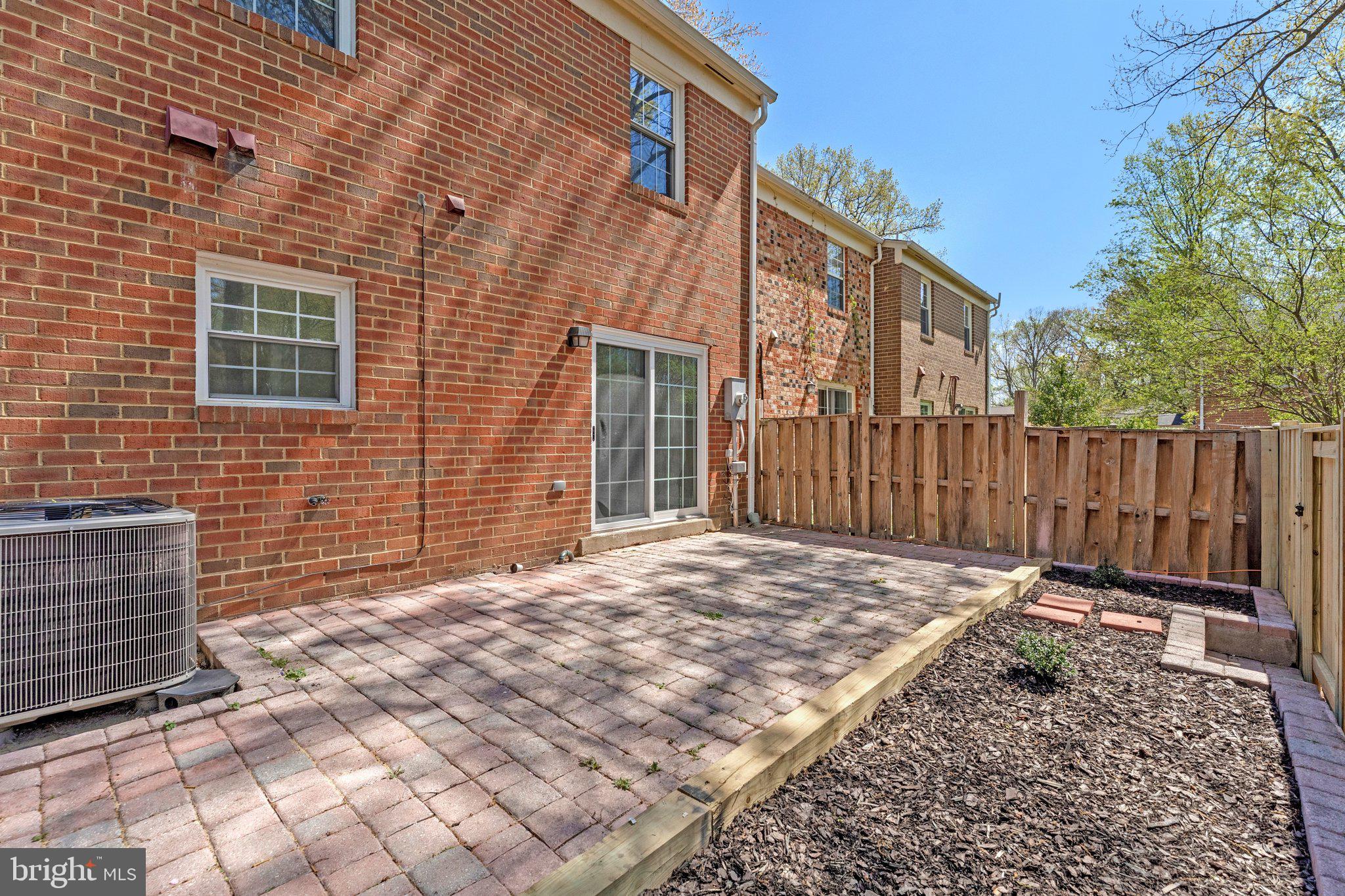 SADDLER OAKS - Residential