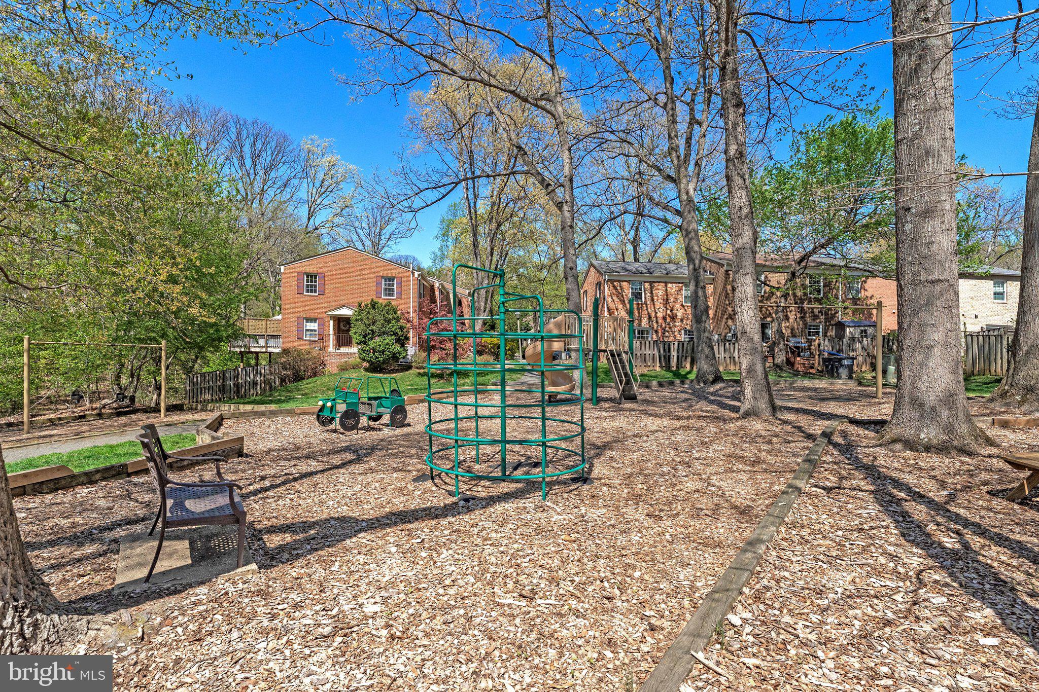 SADDLER OAKS - Residential