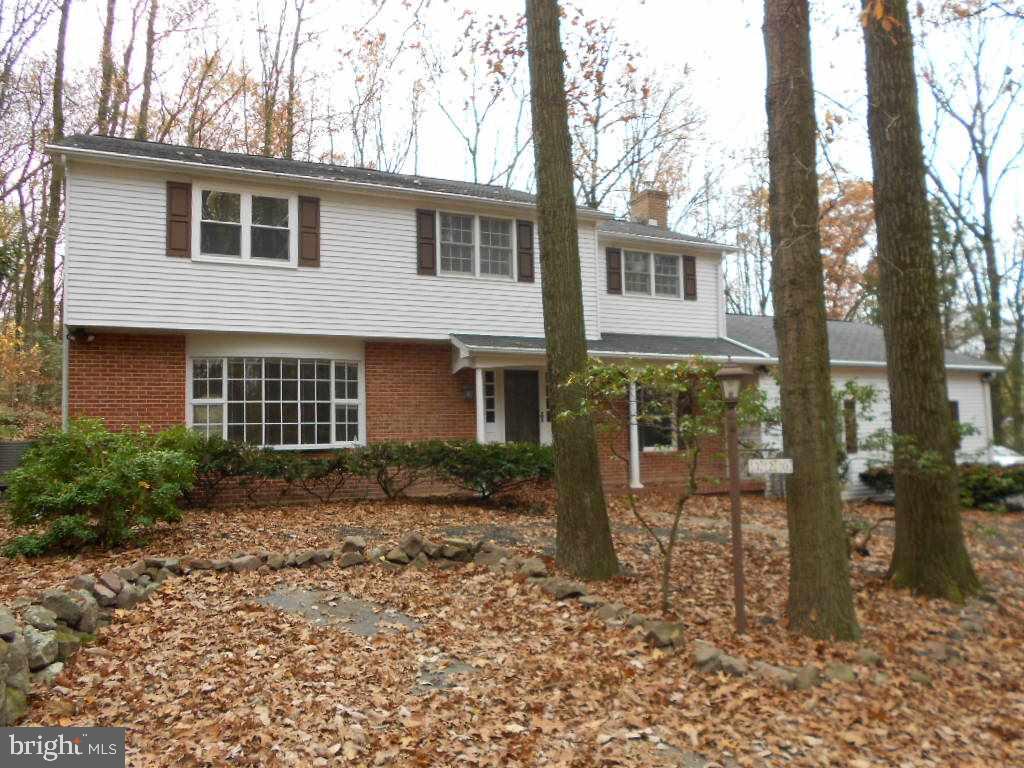 LAUREL WOODS - Residential
