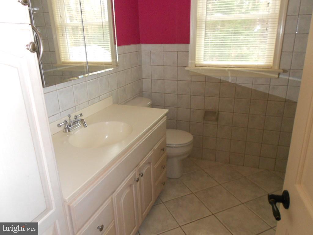 LAUREL WOODS - Residential