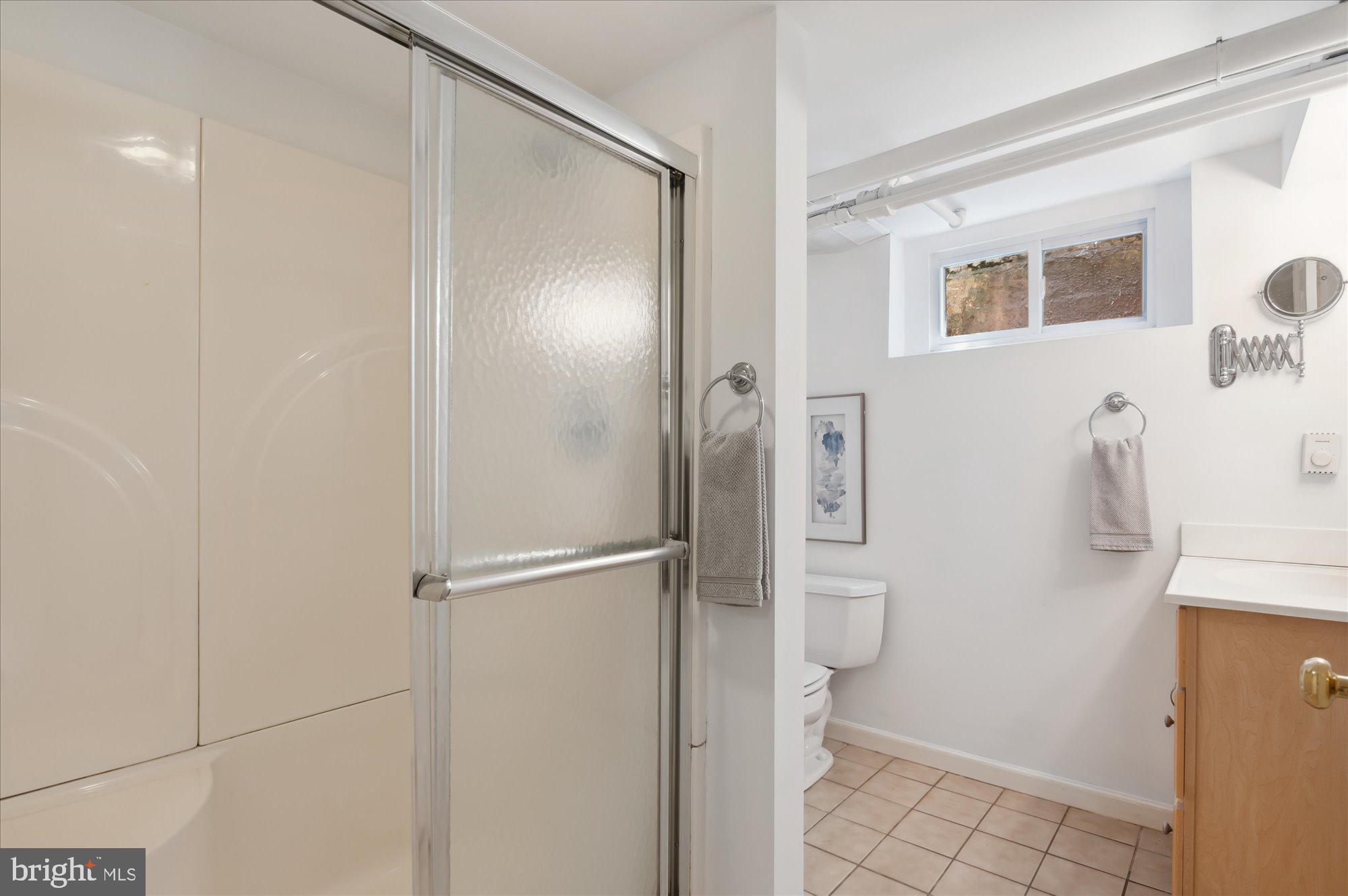 GOLF CLUB MANOR - Residential