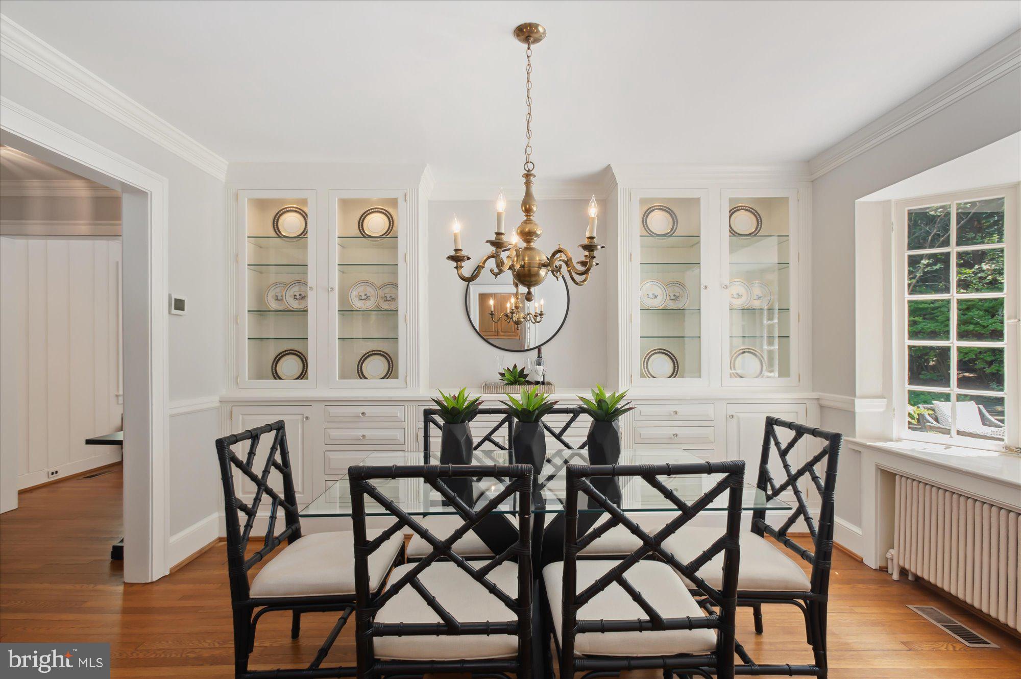 GOLF CLUB MANOR - Residential