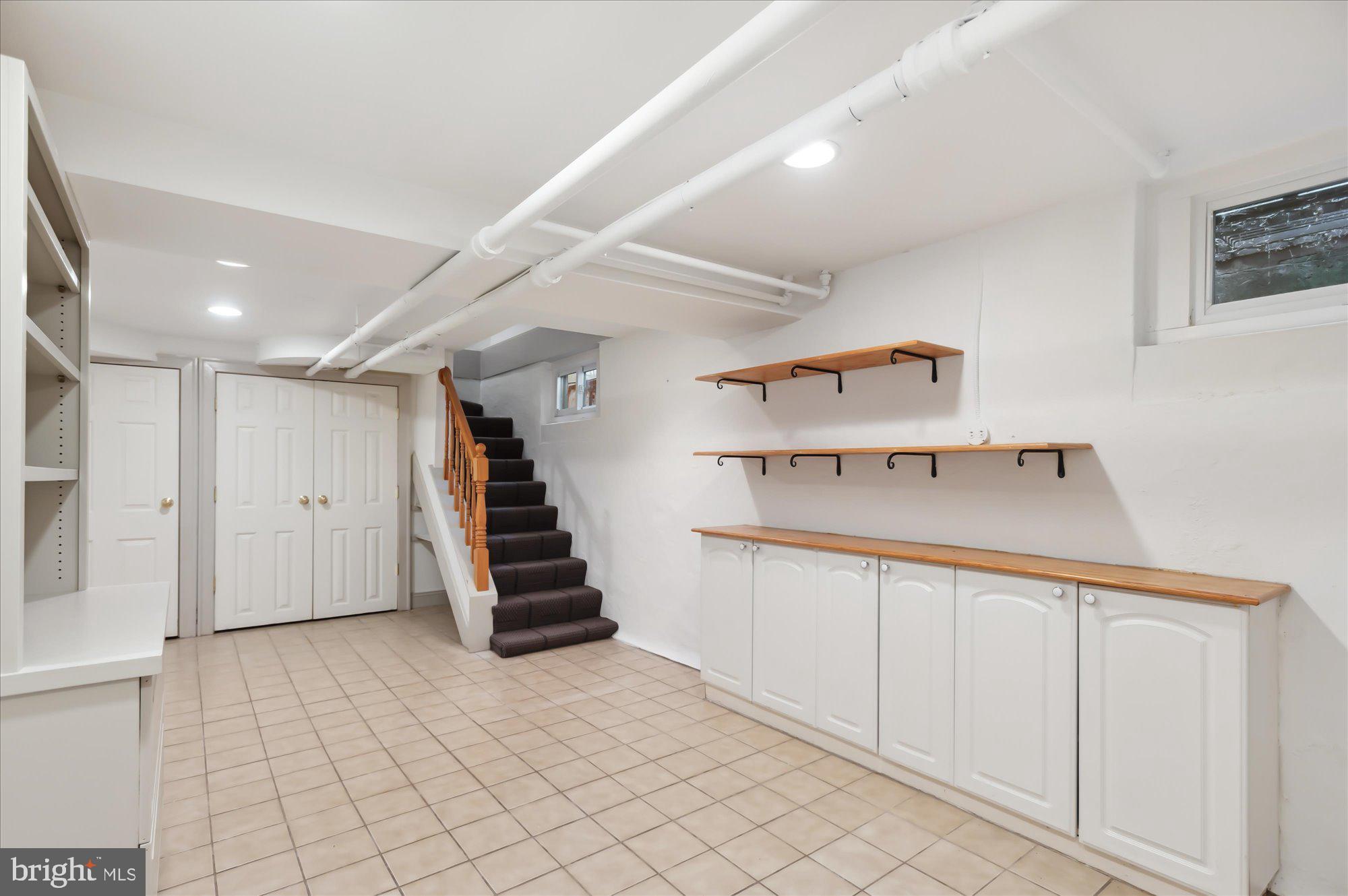 GOLF CLUB MANOR - Residential