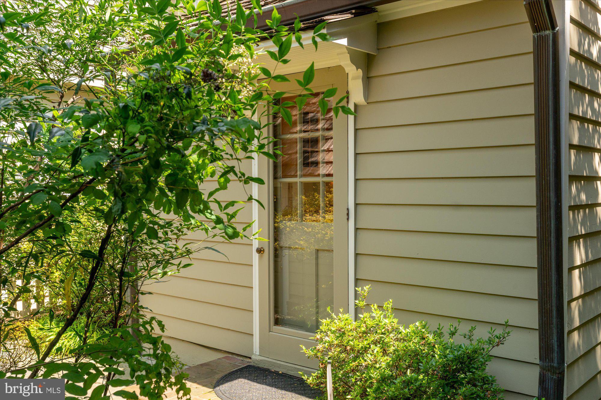 GOLF CLUB MANOR - Residential