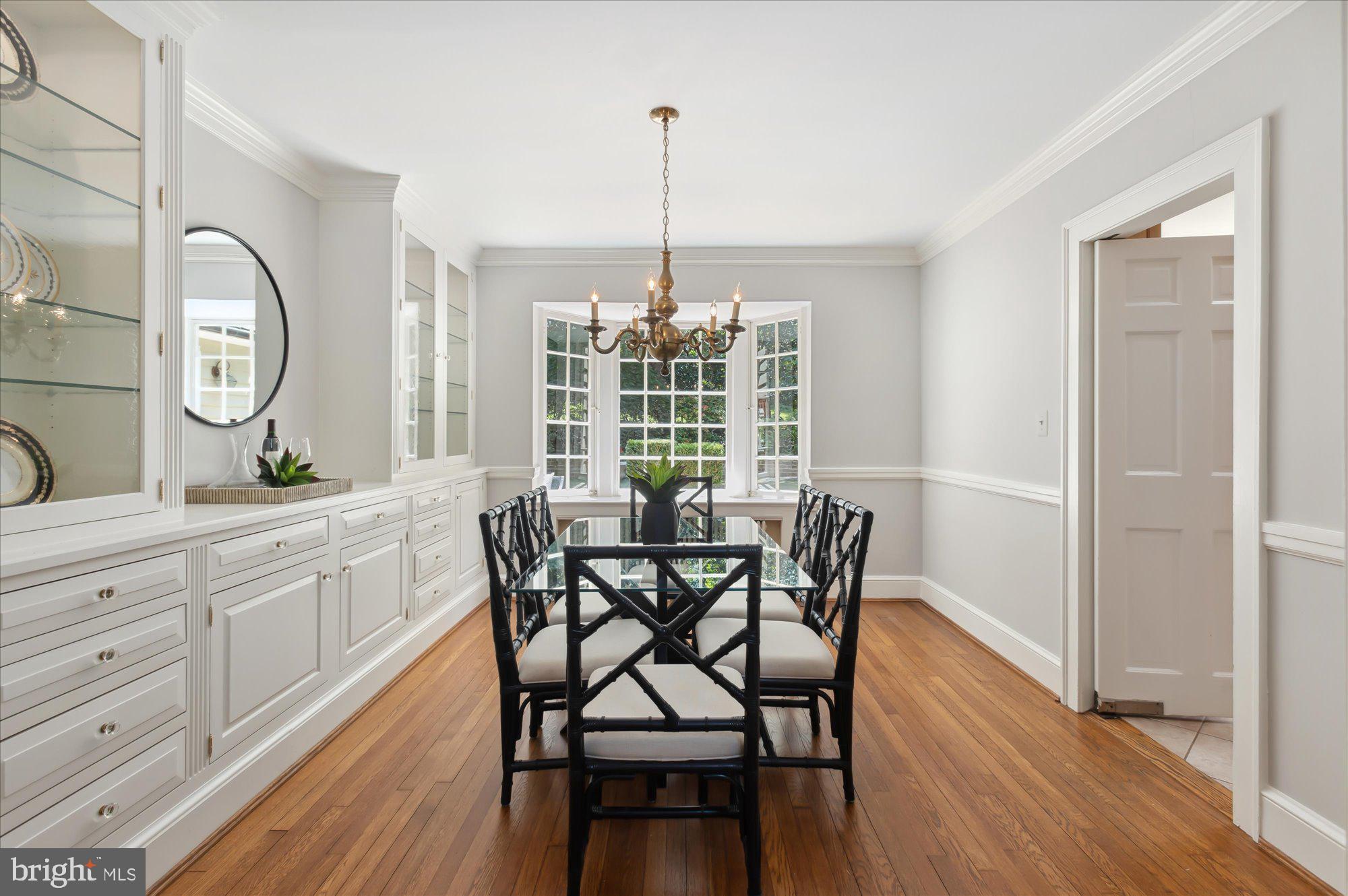 GOLF CLUB MANOR - Residential