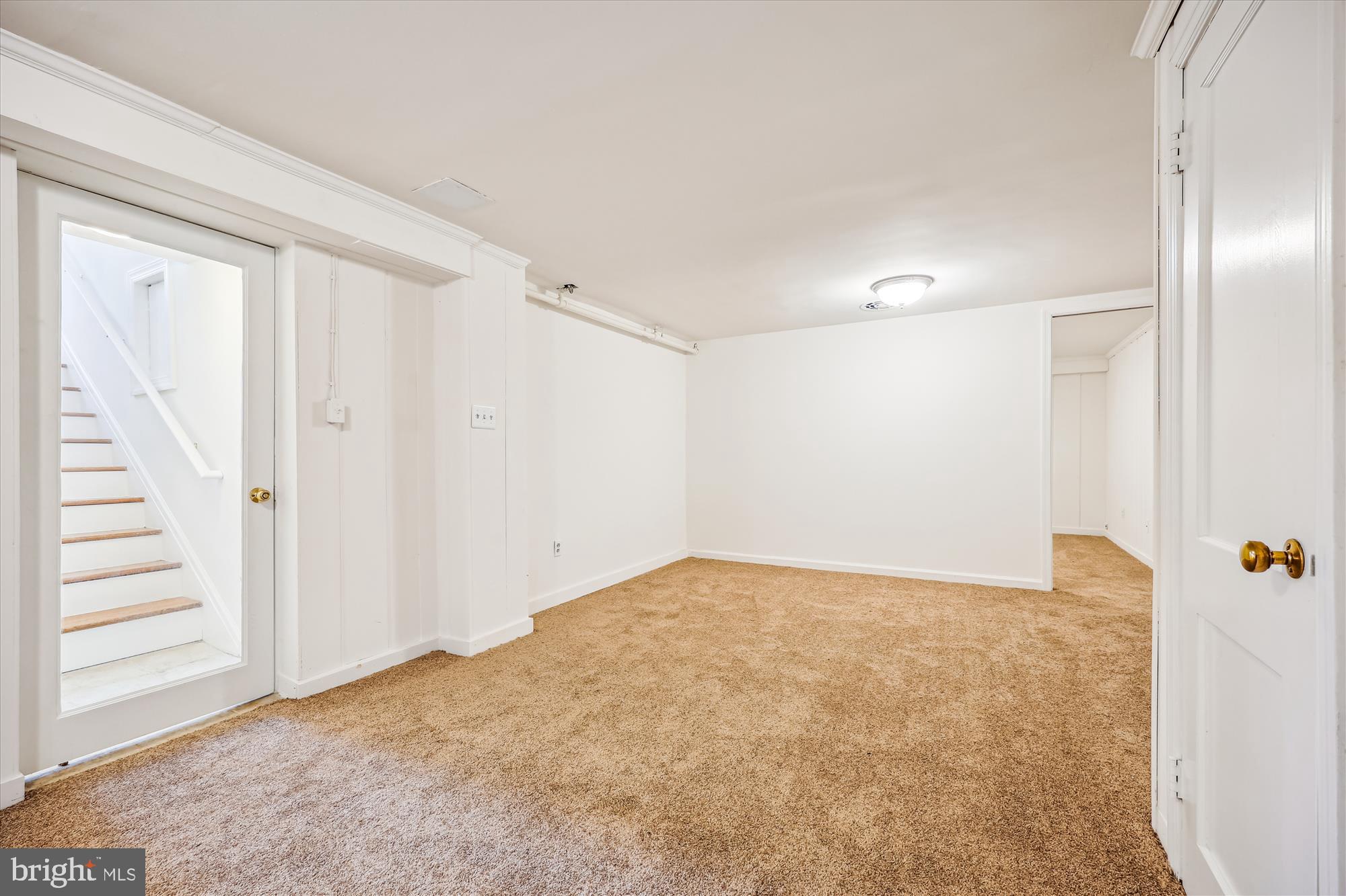 SEVEN OAKS - Residential