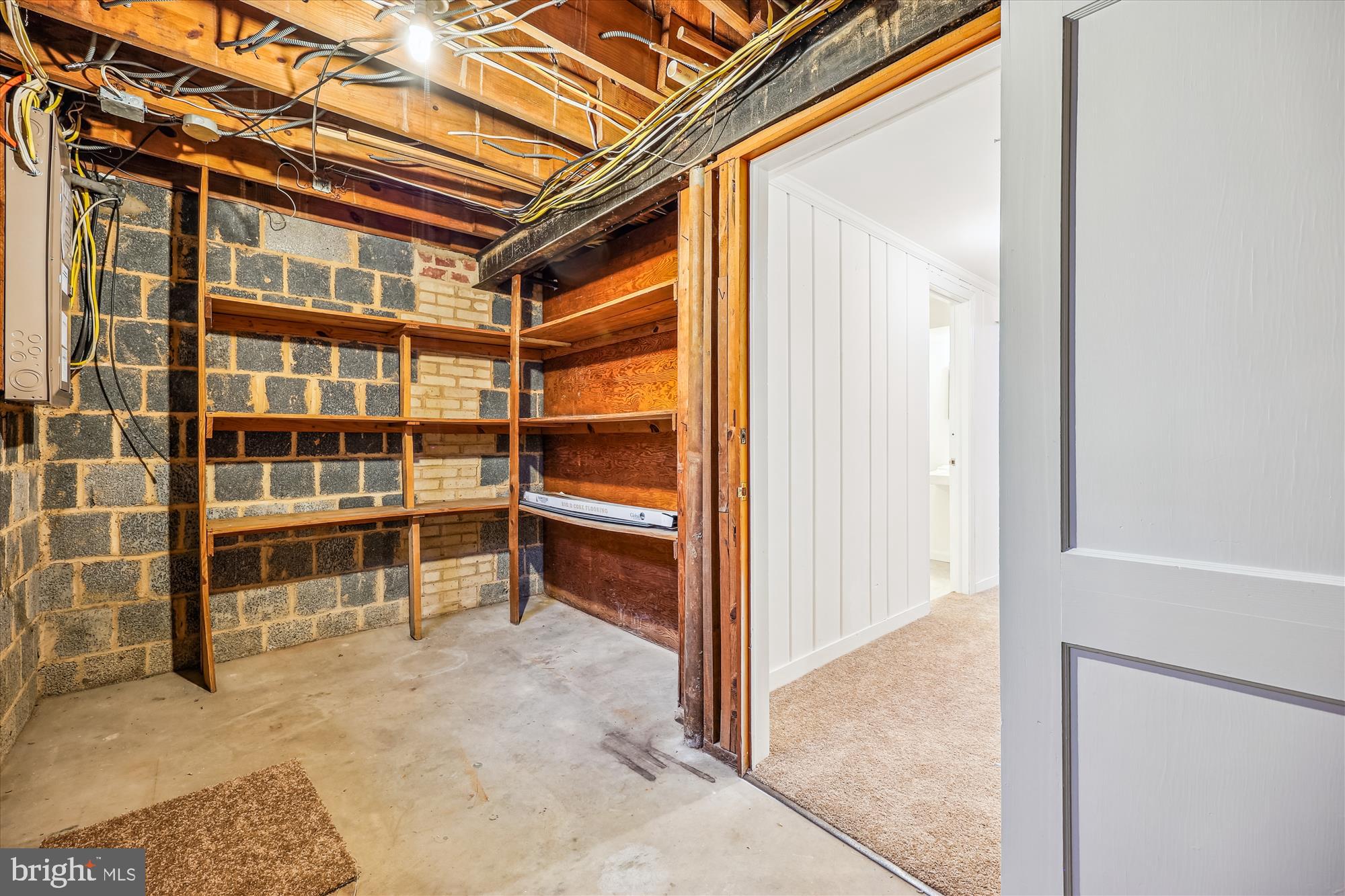 SEVEN OAKS - Residential