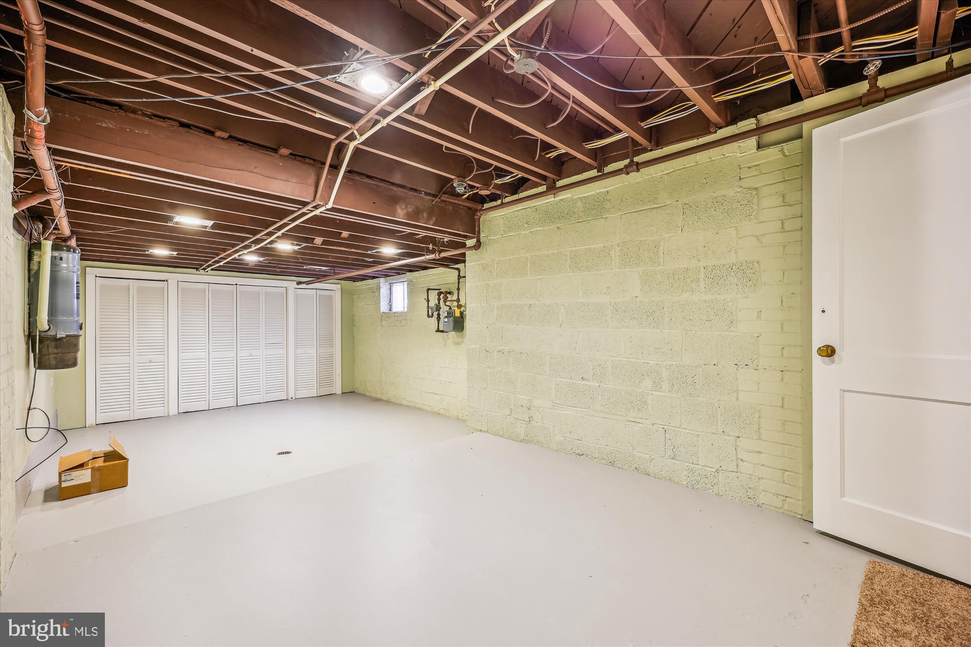 SEVEN OAKS - Residential