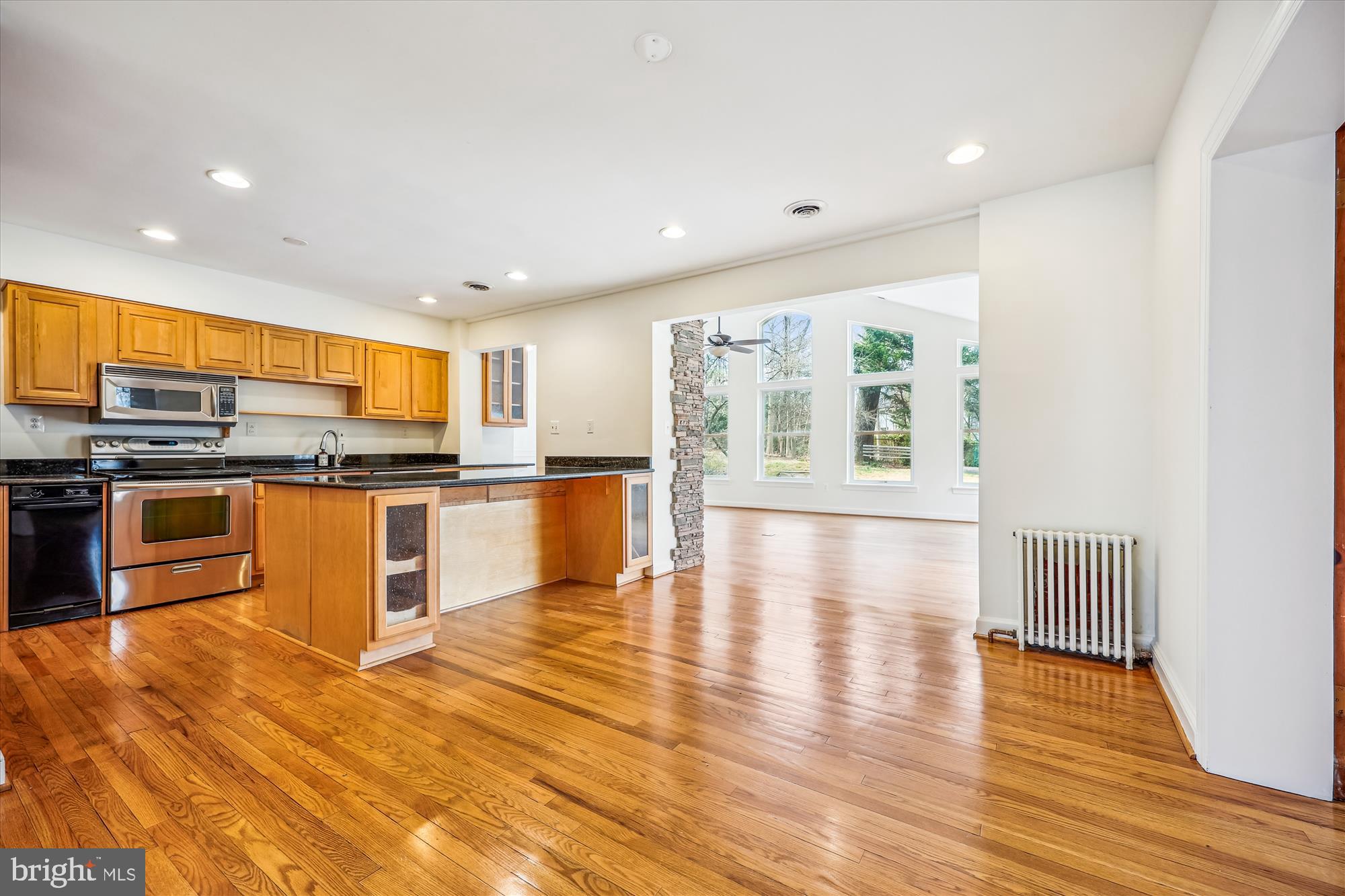 SEVEN OAKS - Residential