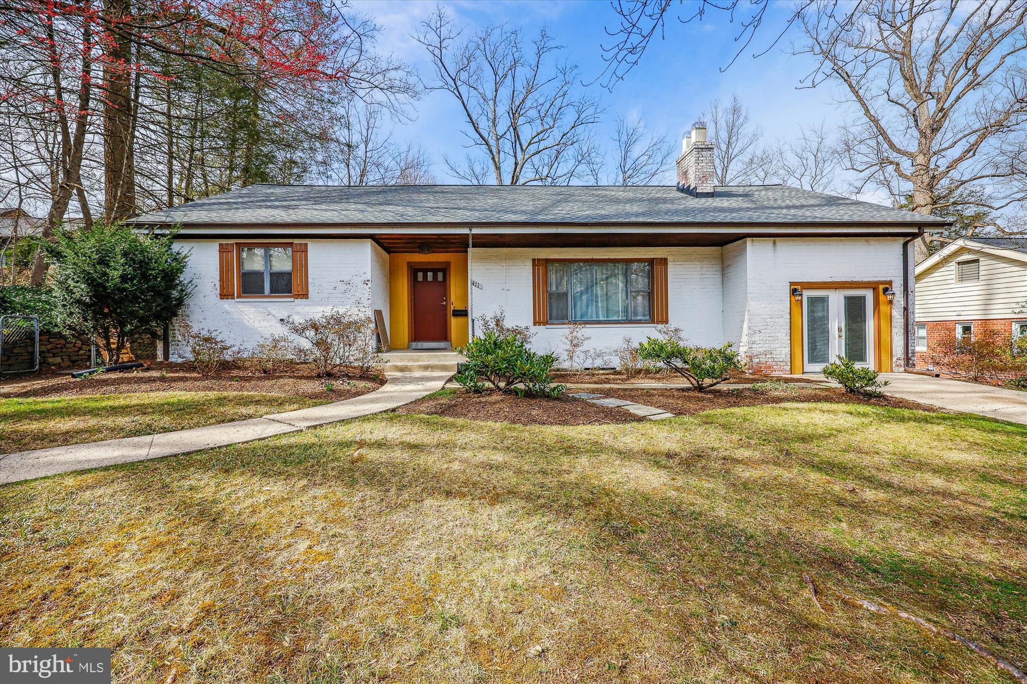 SEVEN OAKS - Residential