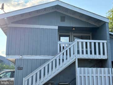 8656 INYO PLACE 10 MANASSAS PARK VA 20111
