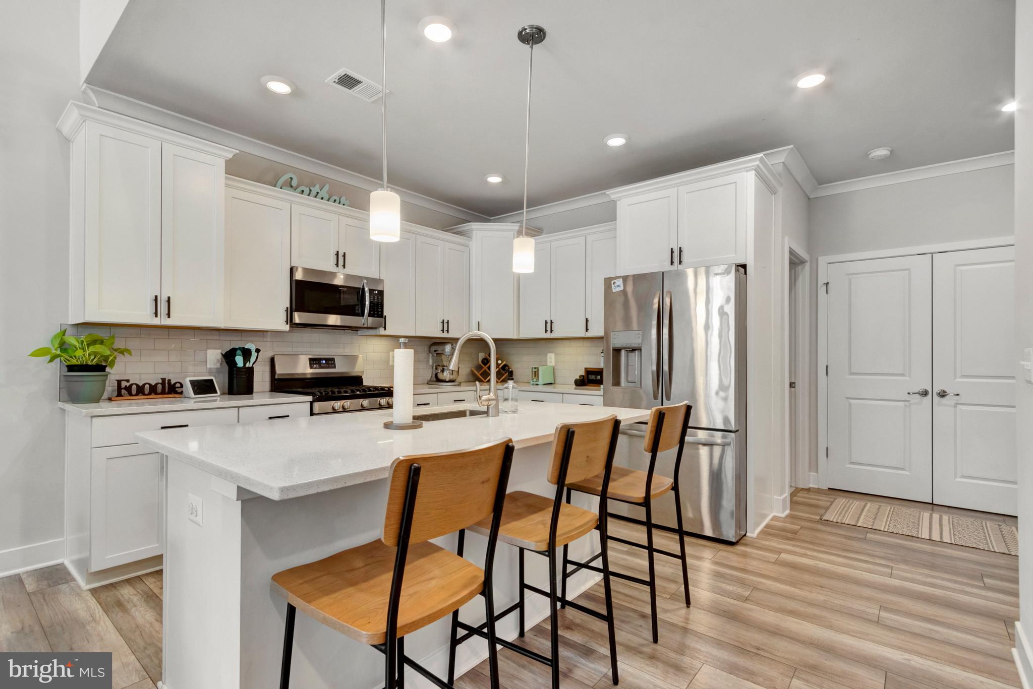 VILLAS AT WALDEN - Residential