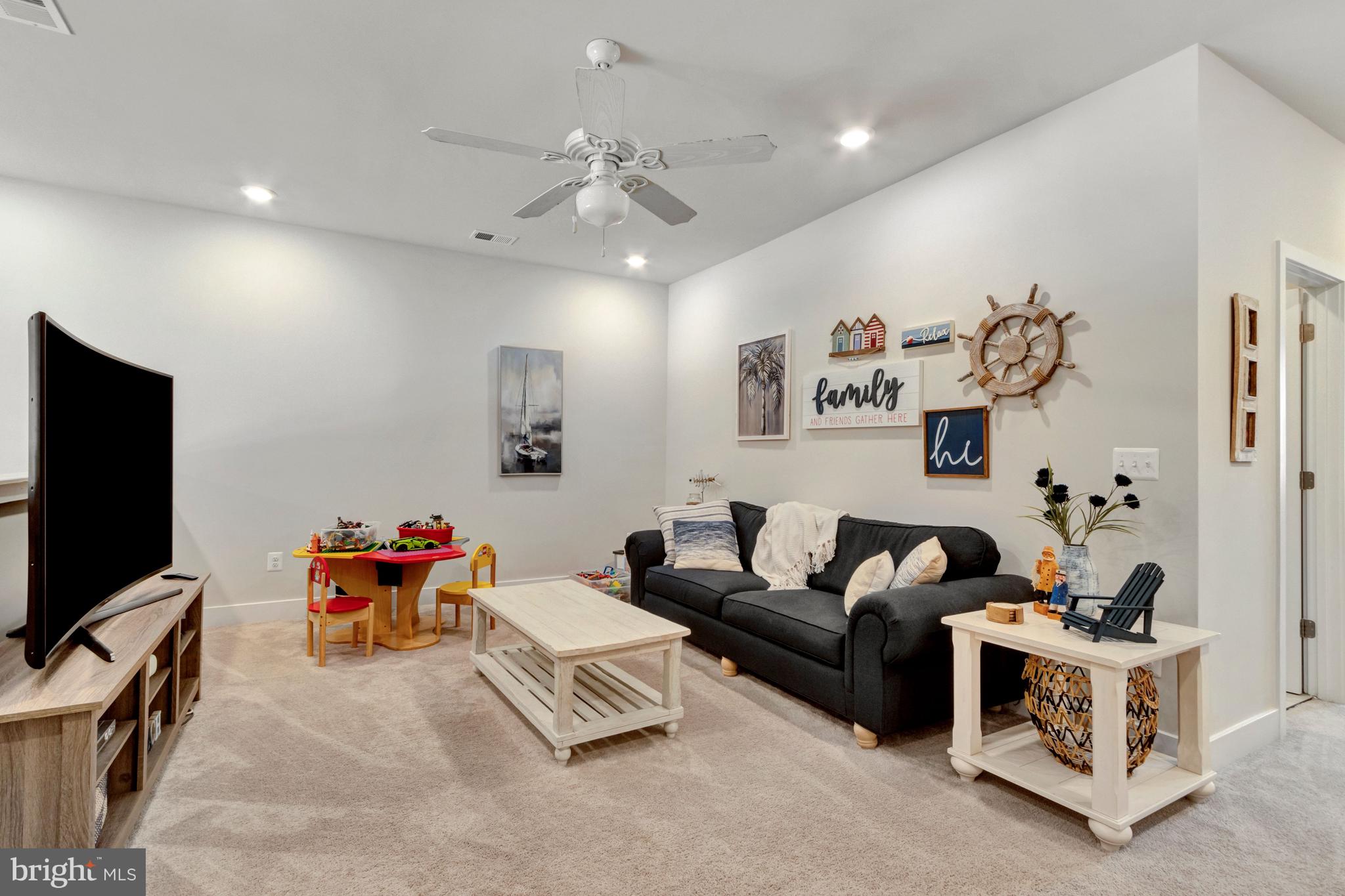 VILLAS AT WALDEN - Residential