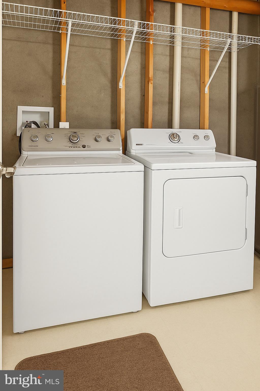 ADAMS CROSSING - Residential Lease