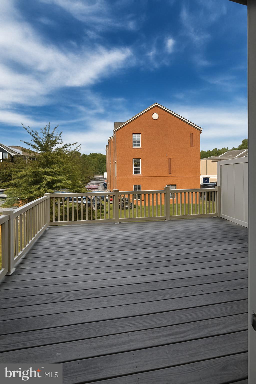 ADAMS CROSSING - Residential Lease