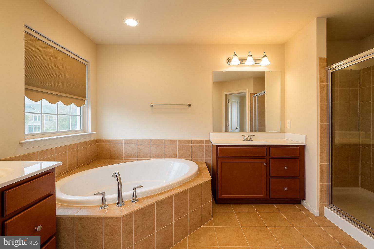 ADAMS CROSSING - Residential Lease