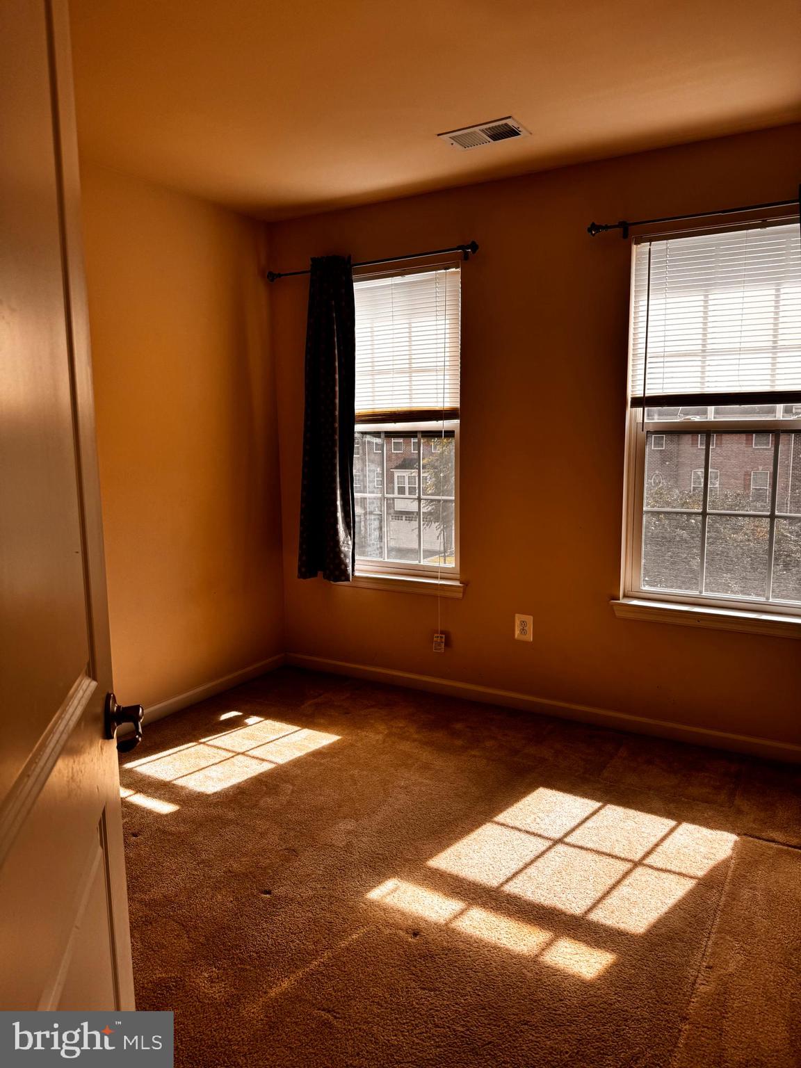 ADAMS CROSSING - Residential Lease