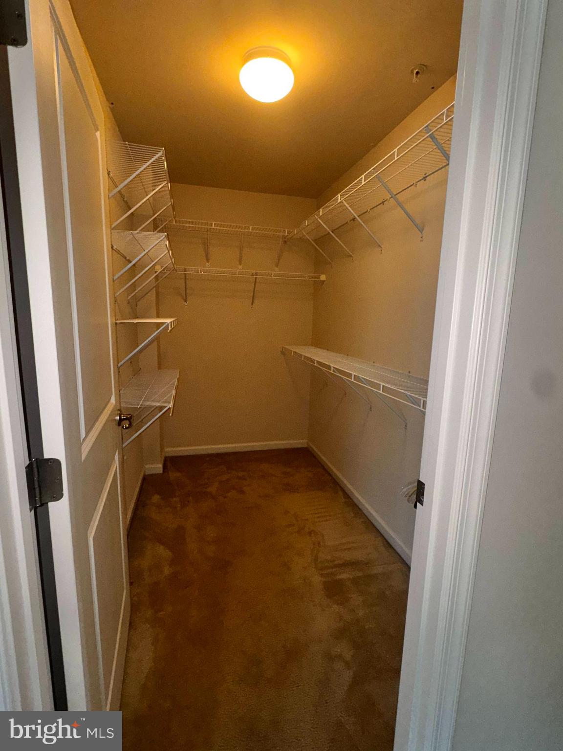 ADAMS CROSSING - Residential Lease