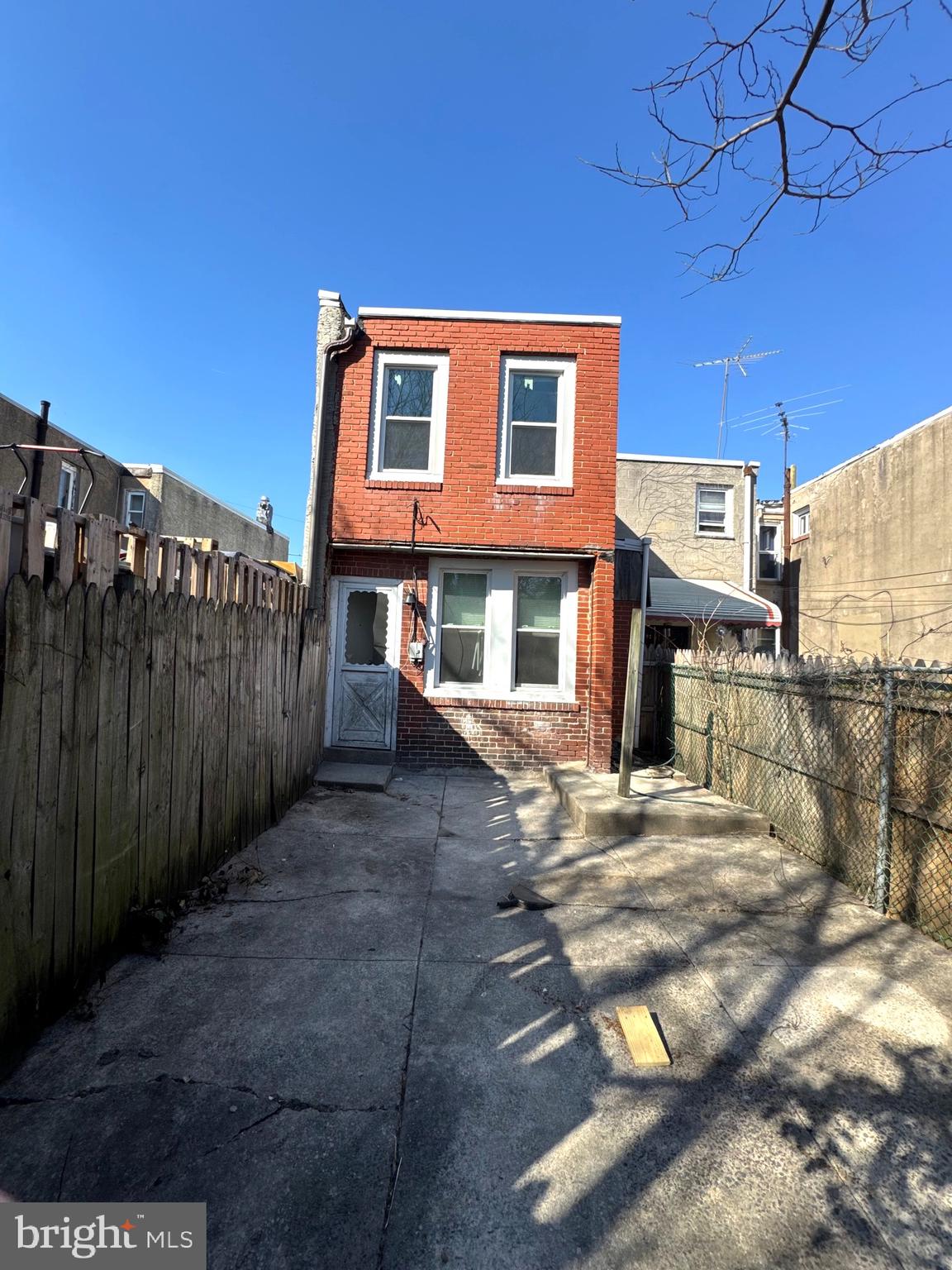 BELMONT VILLAGE - Residential