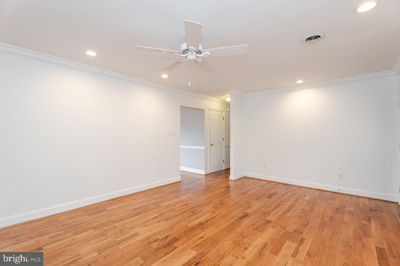 SPIKER - Residential