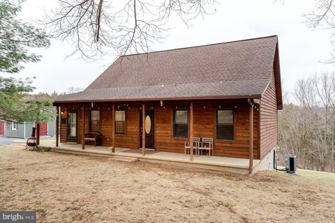 121 SPIKER LANE STRASBURG VA 22657