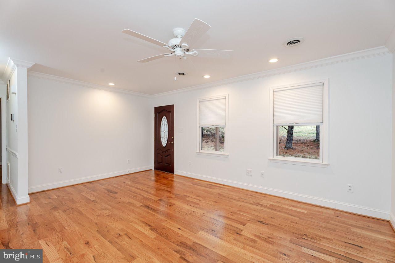 SPIKER - Residential