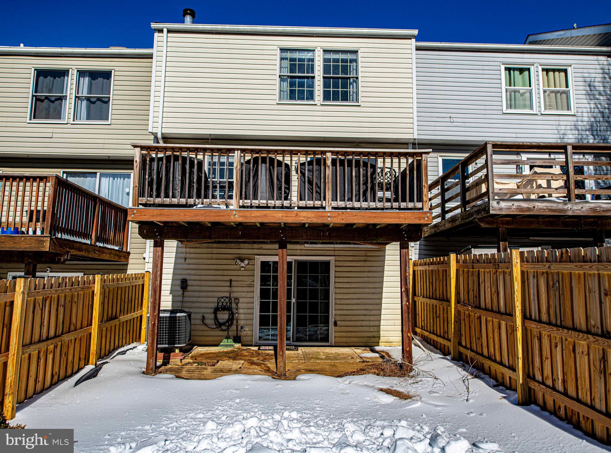 LAUREL WOODS - Residential