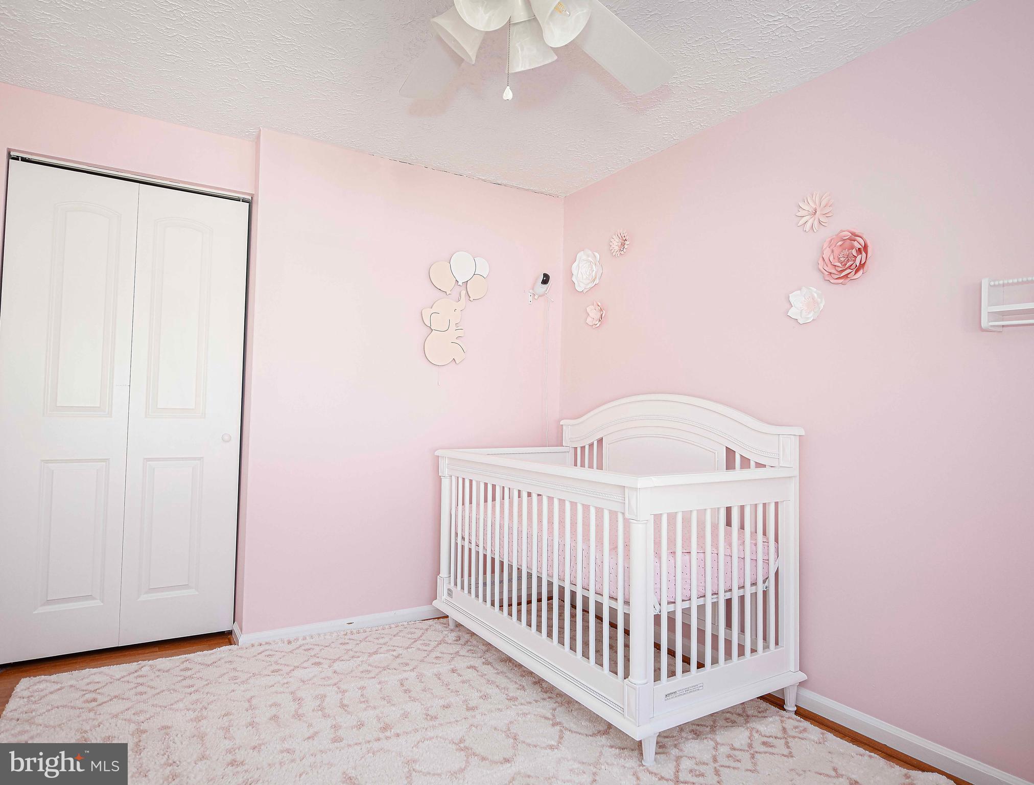 LAUREL WOODS - Residential