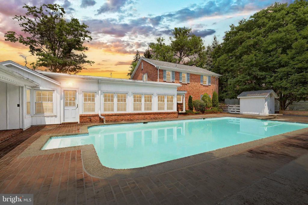 Photo of 201 Grant Drive, HANOVER, PA 17331 (MLS # PAYK2085822)